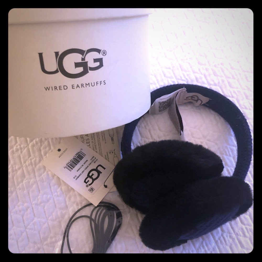 UGG wired earmuffs with gift box